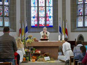 Familiengottesdienst zum Erntedankfest (Foto: Karl-Franz Thiede)